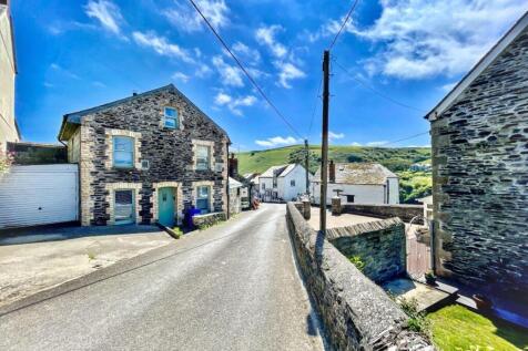 2 bedroom cottage for sale