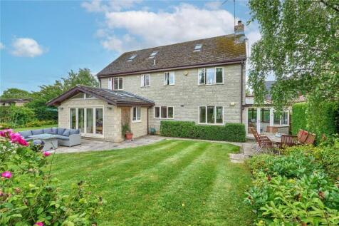Highfields, Polebrook, Peterborough, PE8 5 bed detached house for sale