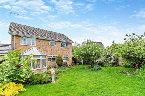 Kings Road, Oundle, Peterborough, PE8 4 bed detached house for sale