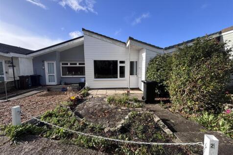 2 bedroom terraced bungalow for sale