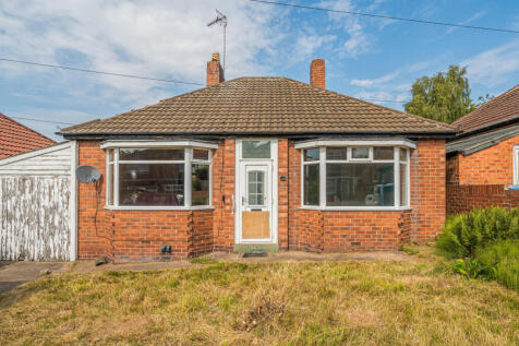 2 bedroom detached bungalow for sale