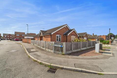 Redland Road, Mansfield, Nottinghamshire 2 bed detached bungalow for sale