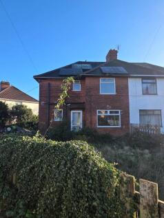 Plum Tree Way, Scunthorpe DN16 3 bed semi