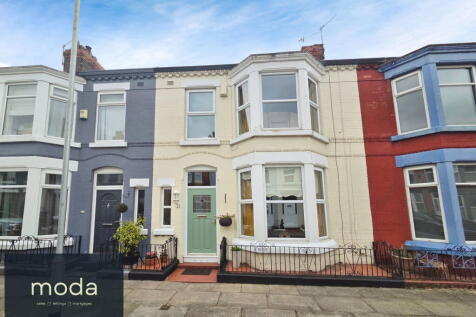 3 bedroom terraced house for sale