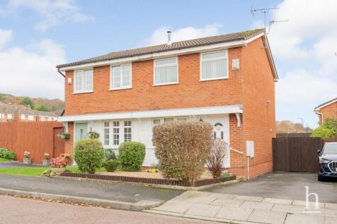 2 bedroom semi-detached house for sale