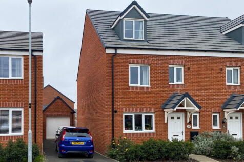 4 bedroom semi-detached house for sale