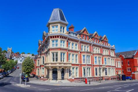 Windsor Court, Windsor Road, Barry 1 bed apartment for sale