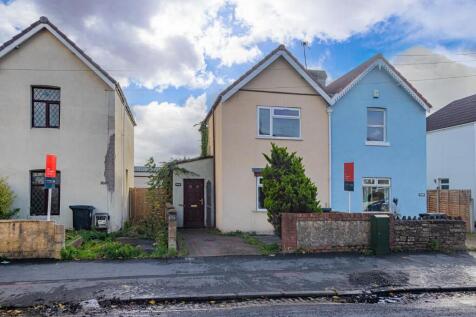 2 bedroom house for sale