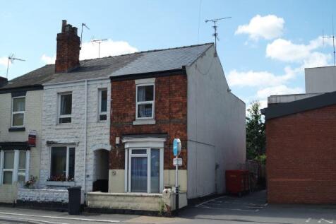 4 bedroom end of terrace house for sale