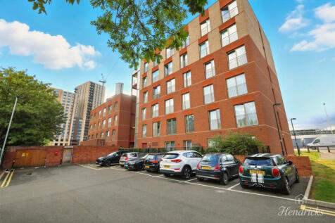 Harbard Close, Barking, IG11 8 1 bed flat for sale