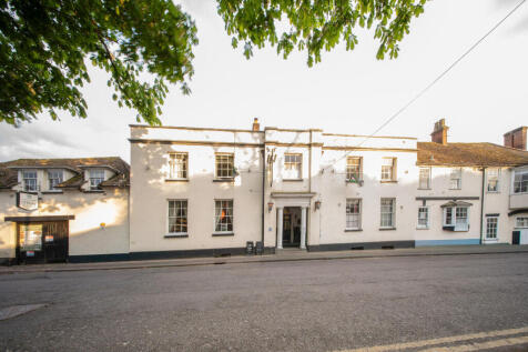 20 bedroom detached house for sale