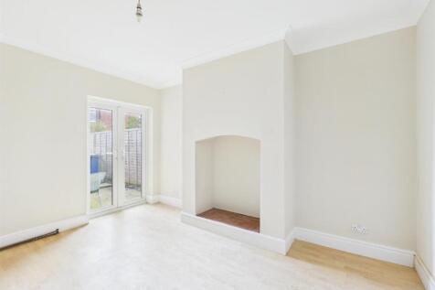 London Road, Boston House for sale