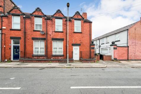 8 bedroom semi-detached house for sale