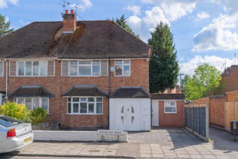 4 bedroom semi-detached house for sale