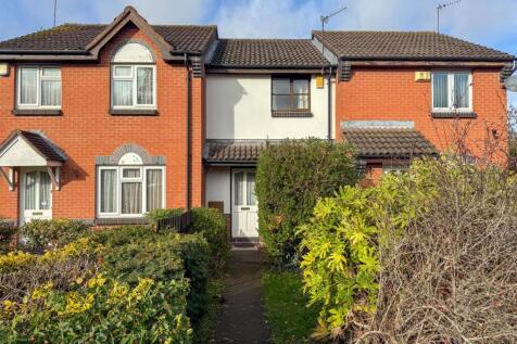 2 bedroom town house for sale