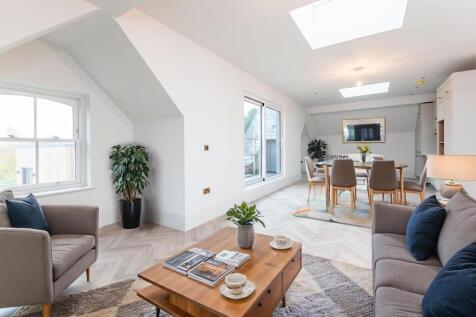 Beverley Court, York YO30 3 bed apartment for sale