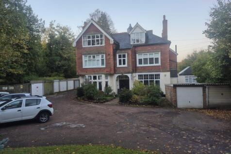 Flat E, Monks Horton, Sandhurst Road... 3 bed flat for sale