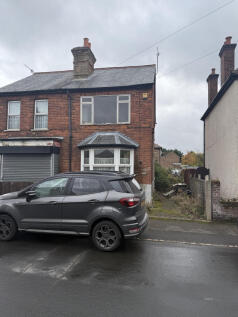 26 Kings Road, High Wycombe... 3 bed semi