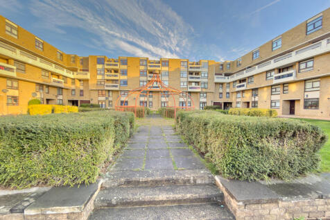 46 Collingwood Court, Washington... 1 bed apartment for sale