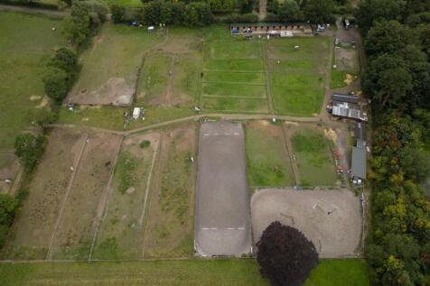 Bolton Lane, Wilberfoss, York 3 bed equestrian property for sale