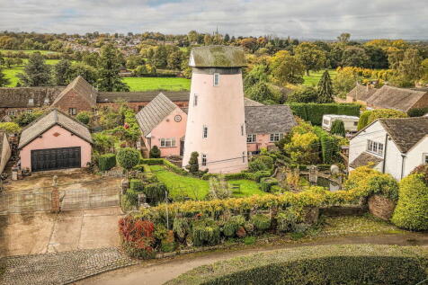 4 bedroom village house for sale