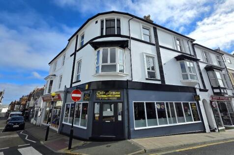Pier Street, Sandown, Isle of Wight... 2 bed flat for sale