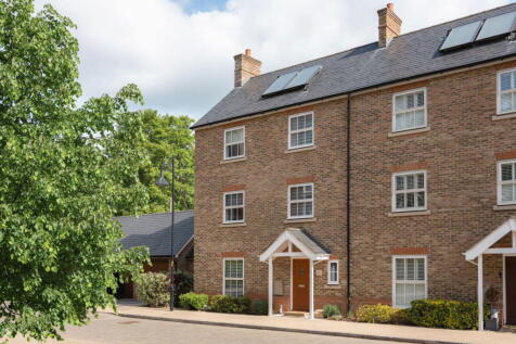 Townsend Gate, Berkhamsted... 4 bed end of terrace house for sale
