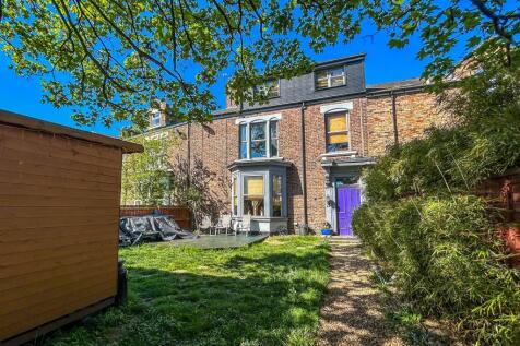 Thornhill Crescent, Sunderland 5 bed terraced house for sale