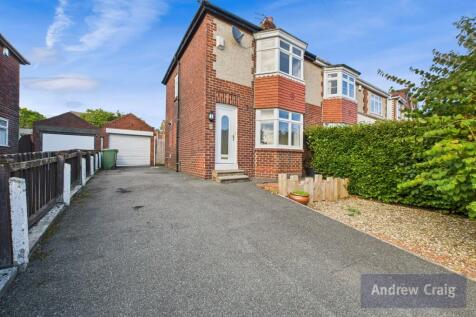 St. Chads Crescent, Middle Herrington 2 bed semi