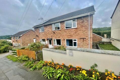 Hillside Road, Drybrook GL17 2 bed end of terrace house for sale