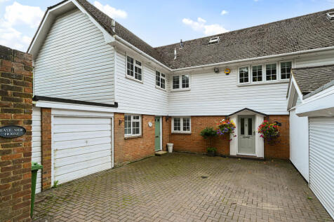 Point Hill, Rye, East Sussex TN31 7NP 3 bed house for sale