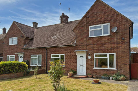 Marley Road, Rye, East Sussex TN31 7BD 3 bed semi