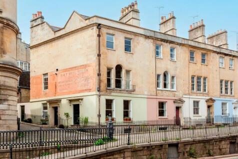 4 bedroom town house for sale