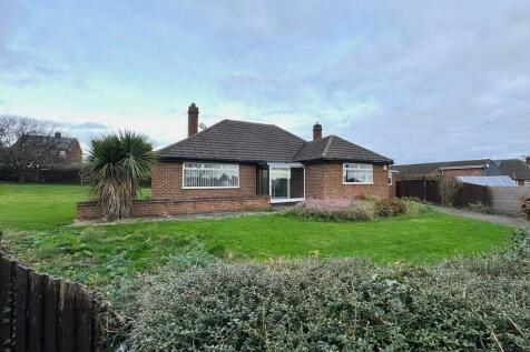 3 bedroom detached bungalow for sale