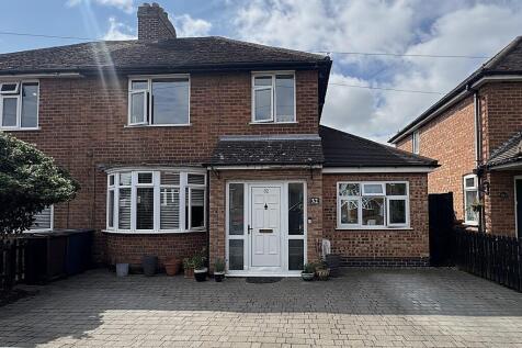 Newport Avenue, Melton Mowbray 4 bed semi