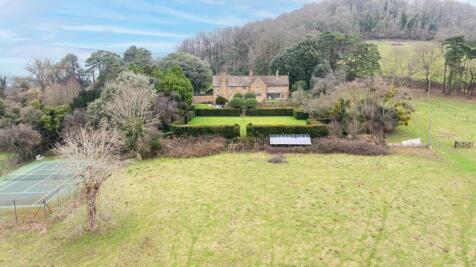 11 bedroom detached house for sale