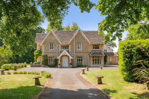 9 bedroom detached house for sale