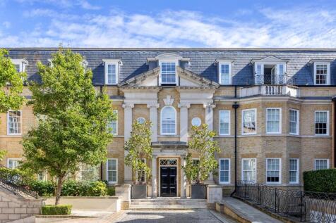 Leopold Court, Princess Square... 2 bed flat for sale