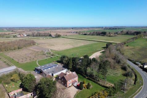 5 bedroom smallholding for sale