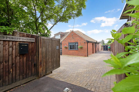 3 bedroom semi-detached bungalow for sale