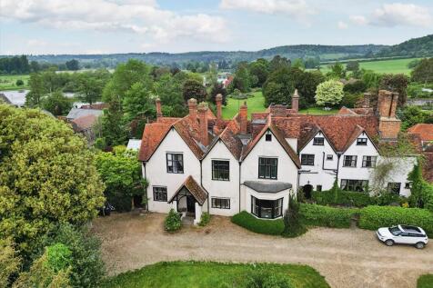 4 bedroom link detached house for sale