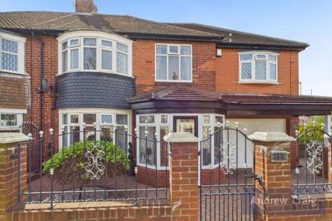 5 bedroom semi-detached house for sale