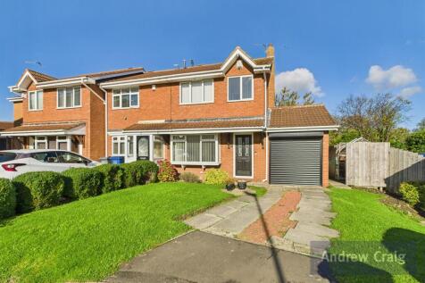 Westcliffe Way, South Shields 3 bed end of terrace house for sale