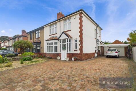 Mayfair Gardens, South Shields 3 bed semi