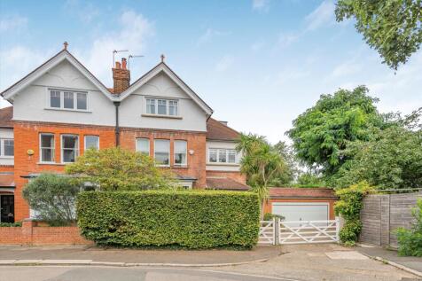 5 bedroom semi-detached house for sale