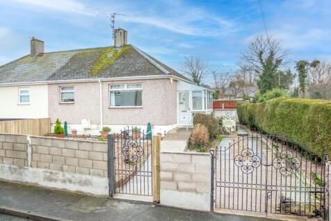 2 bedroom semi-detached bungalow for sale