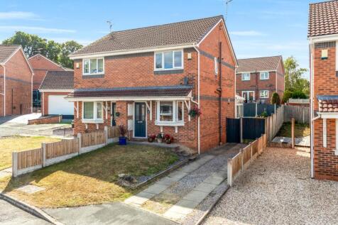 2 bedroom semi-detached house for sale