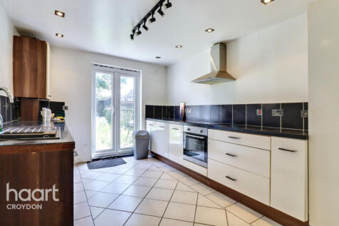 Whitehorse Road, Croydon 3 bed end of terrace house for sale