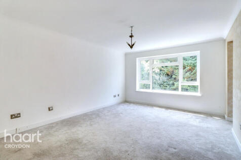 Park Road, KENLEY 1 bed flat for sale