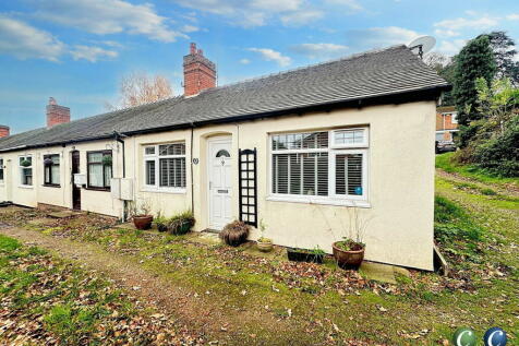 2 bedroom semi-detached bungalow for sale